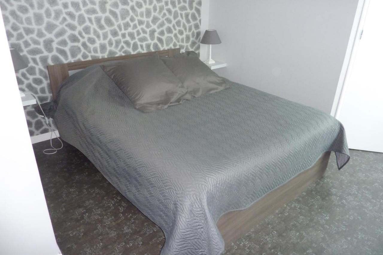 Gite De Ningles Outreau 6 Personnes 2 Chambres Salle De Bain Chacune Exterior foto
